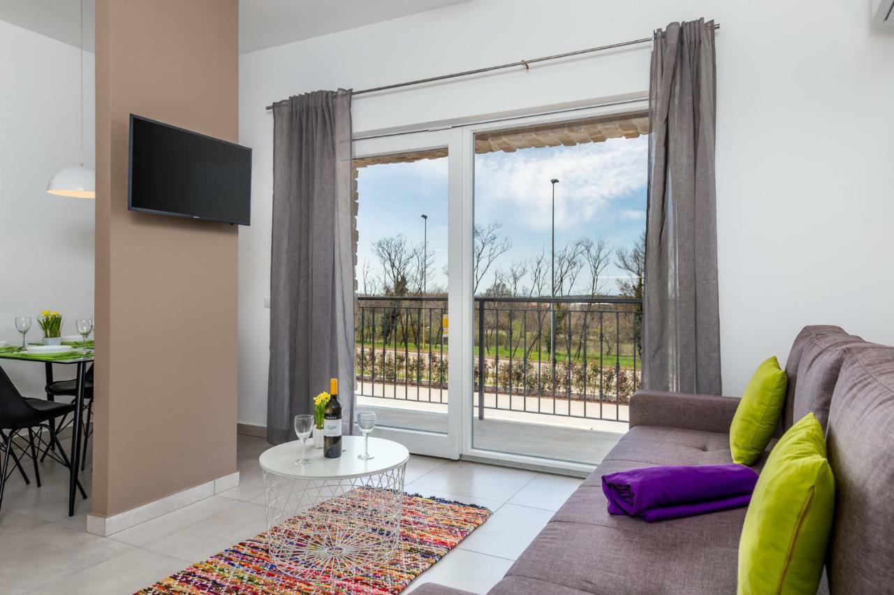 Olea Residence Πόρετς Εξωτερικό φωτογραφία