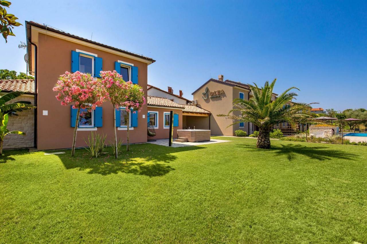 Olea Residence Πόρετς Εξωτερικό φωτογραφία